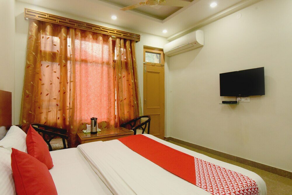 Фото Oyo 18674 Airport Inn Hotel