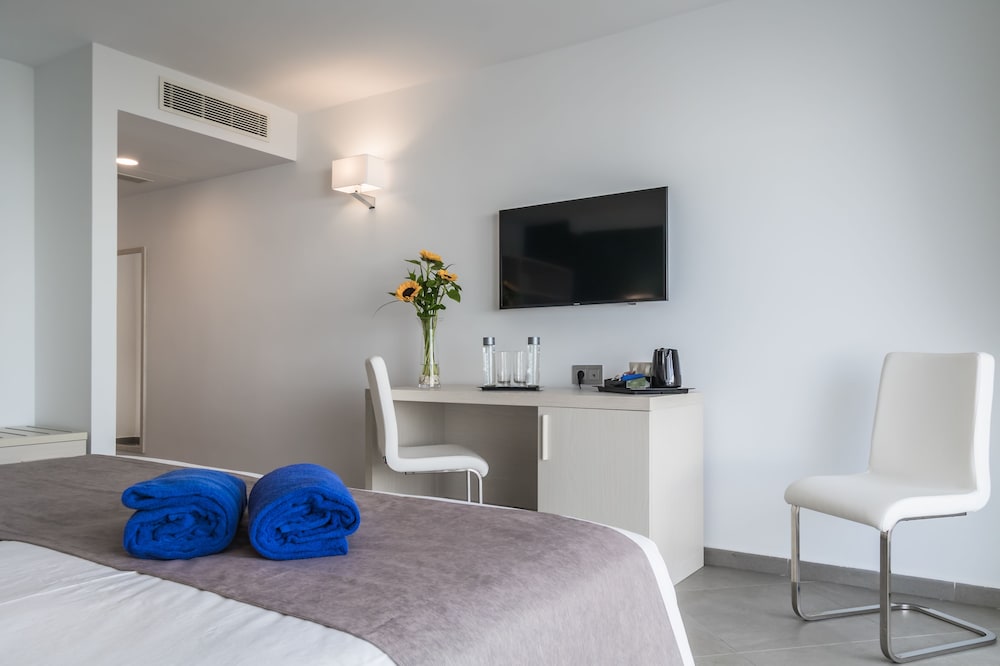 Фото Aparthotel Esquinzo Y Monte Del Mar