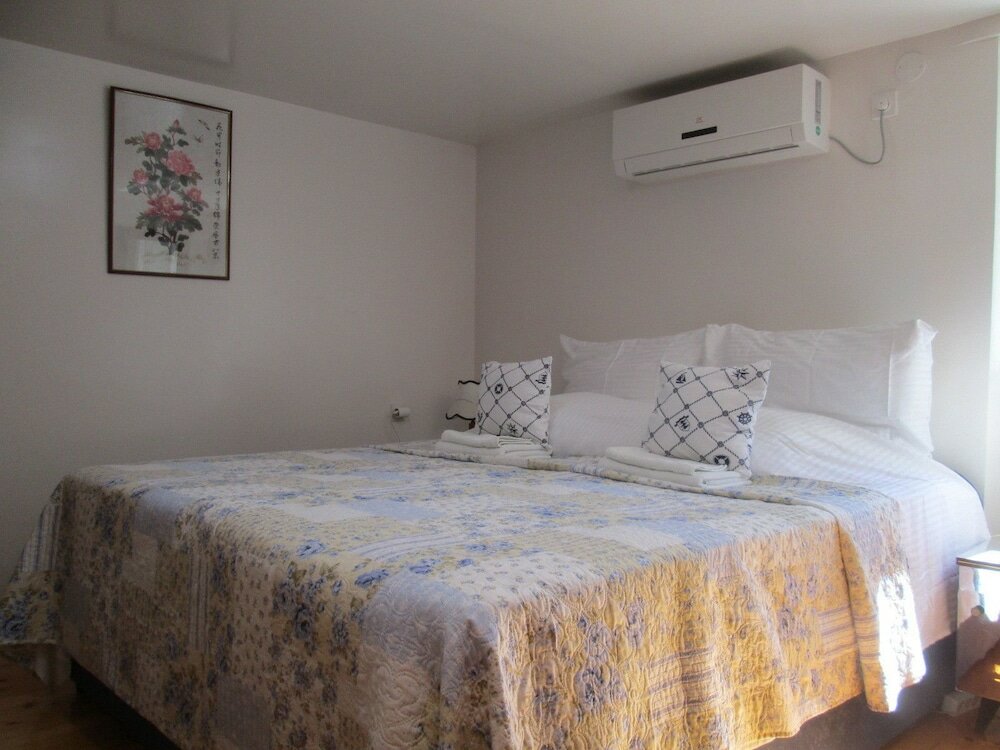 Фото Cozy En-suite Rm on Dumanica