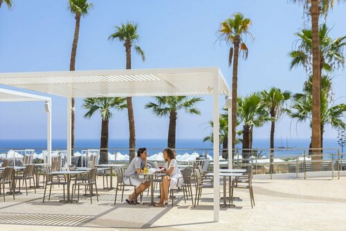 Гостиница Leonardo Crystal Cove Hotel & Spa by the Sea на Северном Кипре