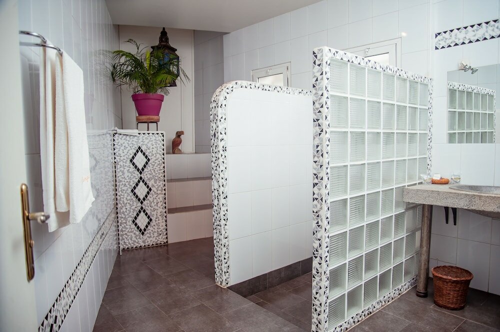 Фото La Varangue - Boutique Hôtel