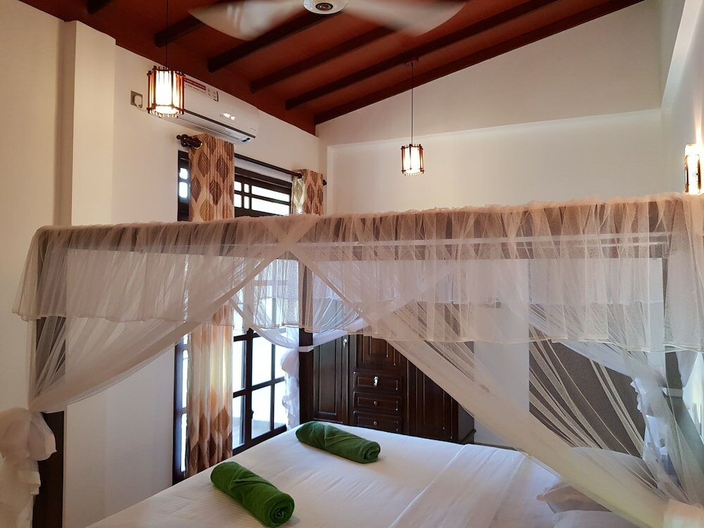 Фото My Whales Guest House