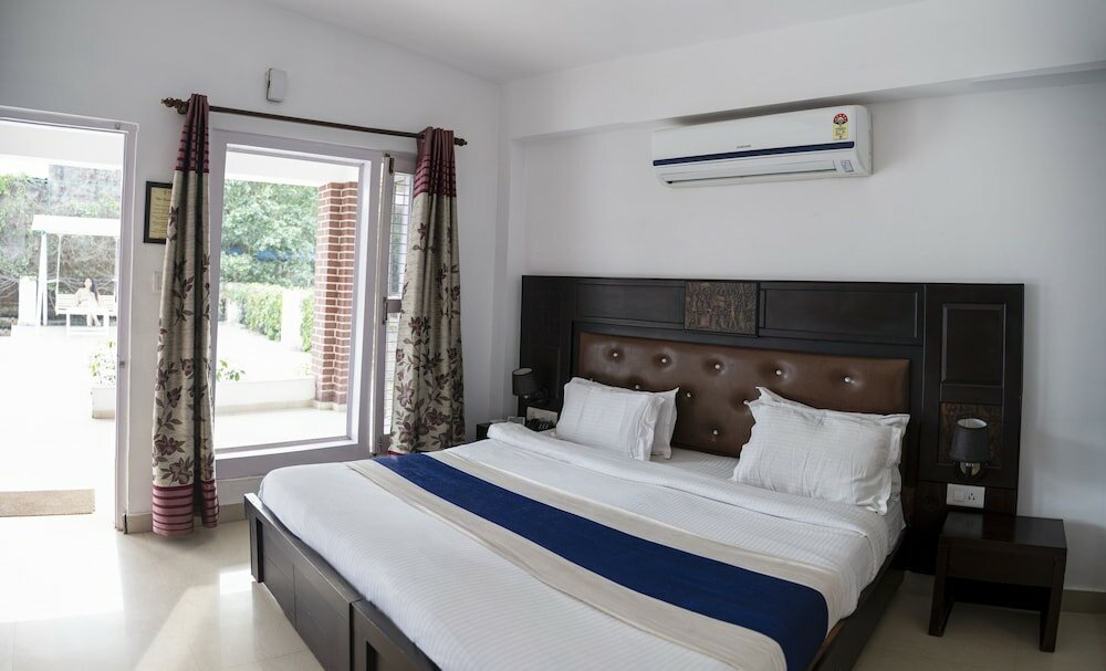 Фото Swiss Cottage and SPA by Salvus