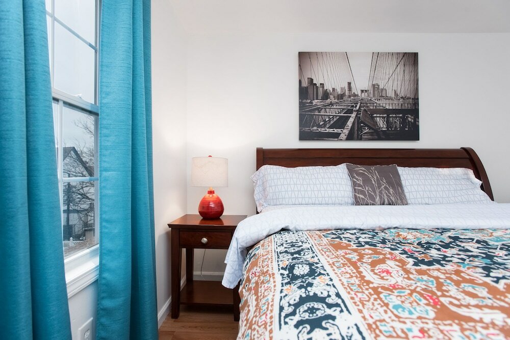 Фото Racpanos Modern Stay on Ocean Avenue