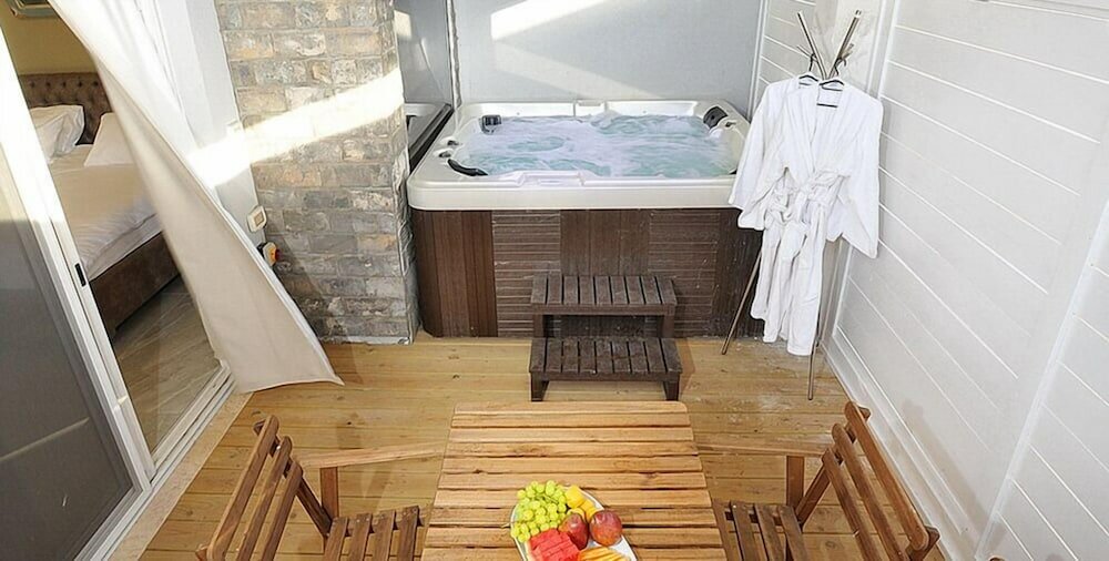 Фото Chill Out Exclusive Suites