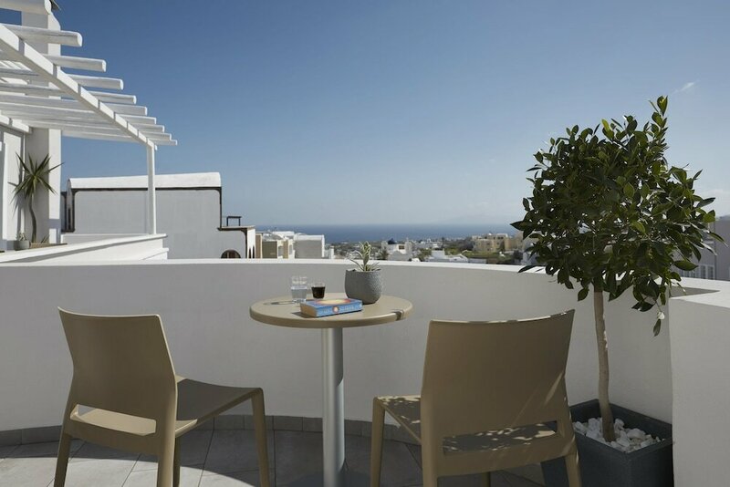 Гостиница Pnoi Luxury Suites в Картерадосе