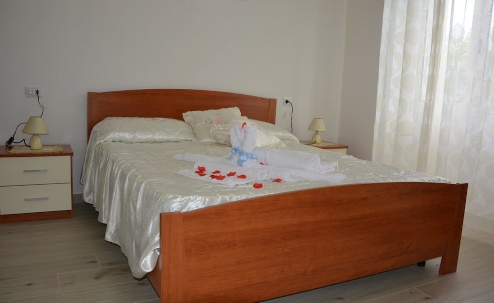 Фото La Rosa Bed & Breakfast