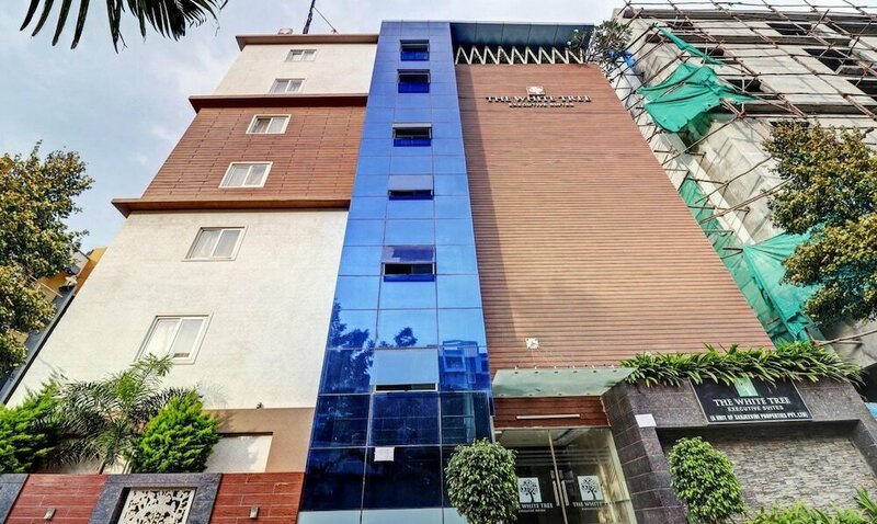 Гостиница The White Tree Executive Suites в Бангалоре