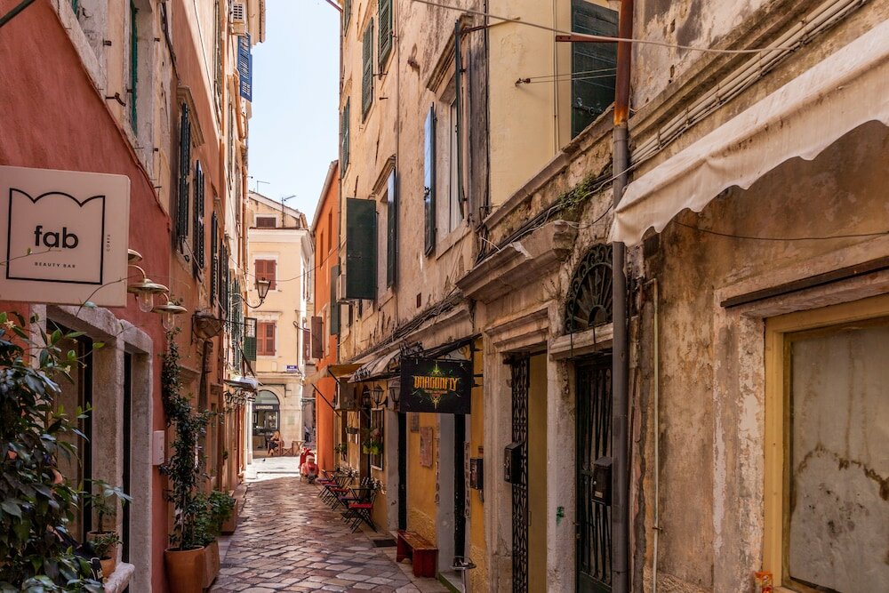 Фото Kantouni Bizi Myranthis Apartment by Konnect