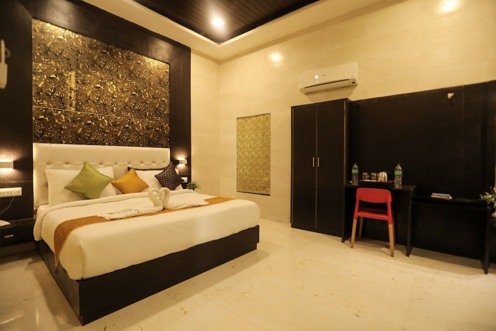 Фото Hotel Grand Bhagwat