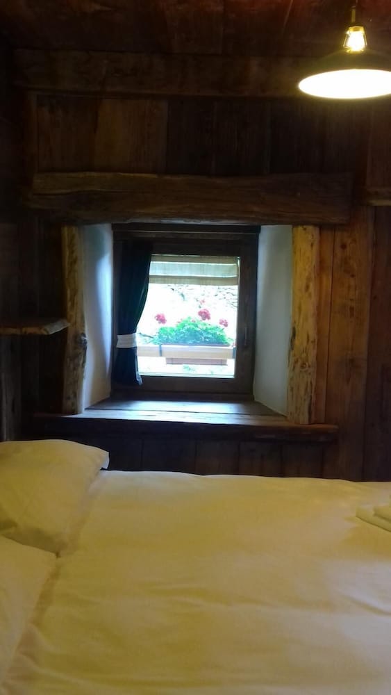 Фото Li Tzatagni