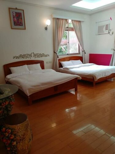 Гостиница Lohas Gallery Long Stay Hostel
