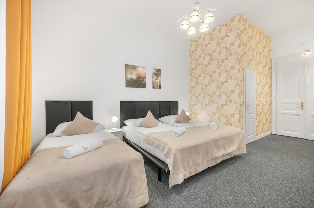 Фото Downtown Bratislava B&B