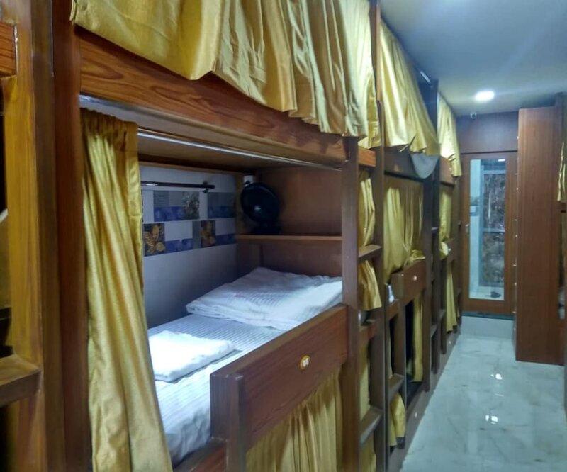 Гостиница Ahlan Dormitory - Hostel в Мумбаи