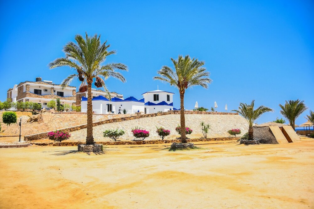 Фото Coral Garden Beach Resort