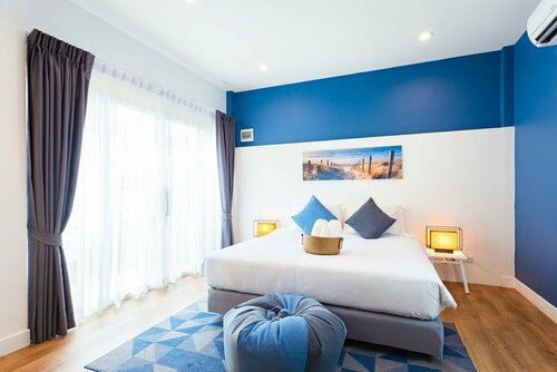 Гостиница The Seaton House Phuket