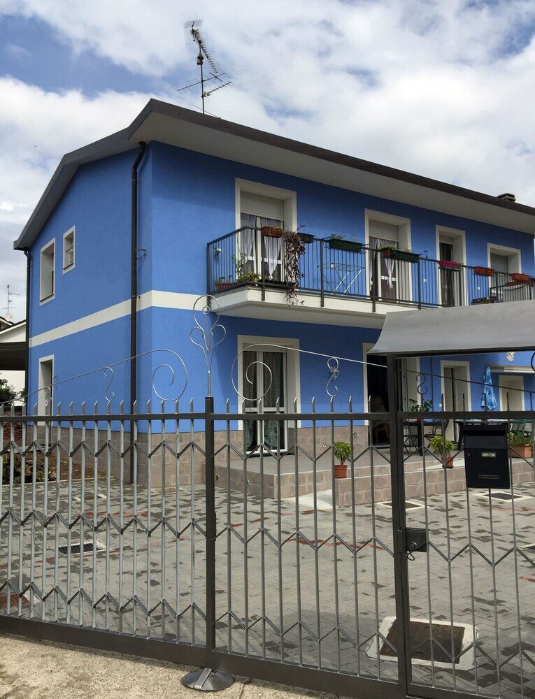 Фото B&b Honey Rooms