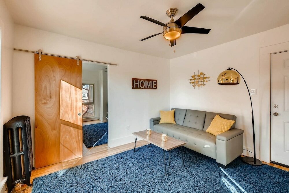 Фото The Sunshine Suite in the Heart of Baker