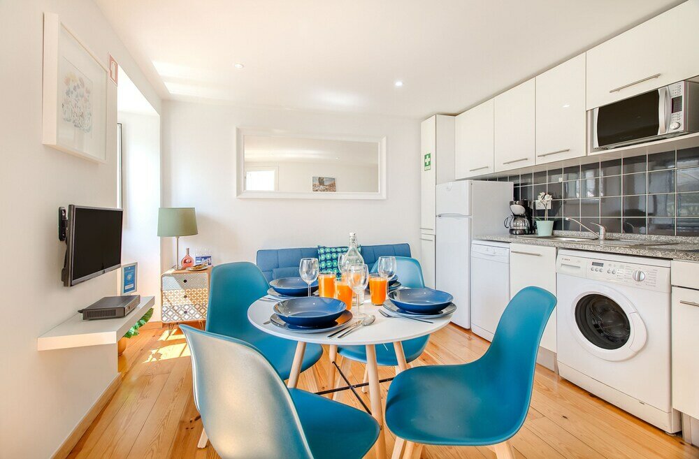 Фото Alfama Charming Apartment