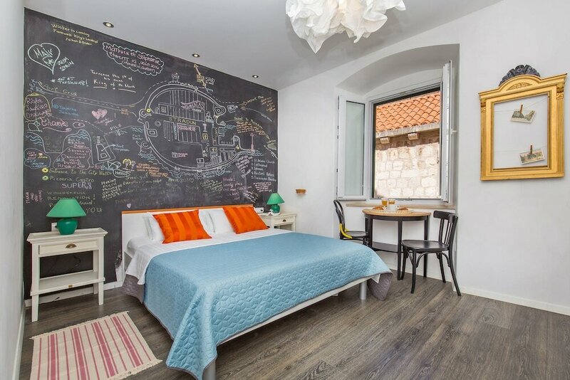 Гостиница Apartment & Room Joy в Дубровнике