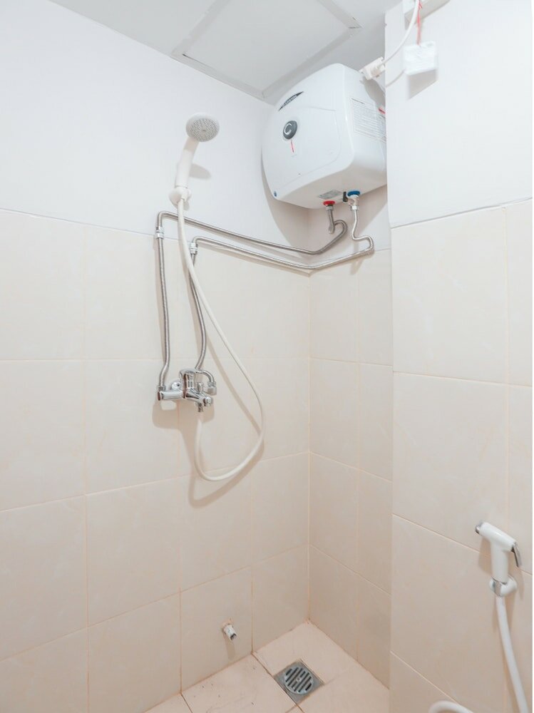 Фото Oyo 498 Green Lake View Ciputat Syariah