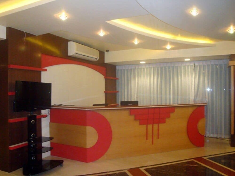 Фото Hotel Hilltop International