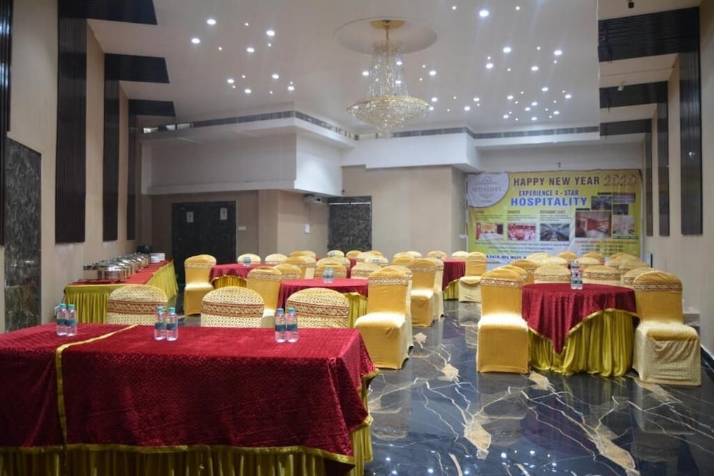 Фото The Red Velvet Hotel