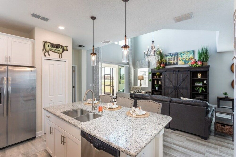 Фото 5br Pool Home in Storey Lake by Shv-4817