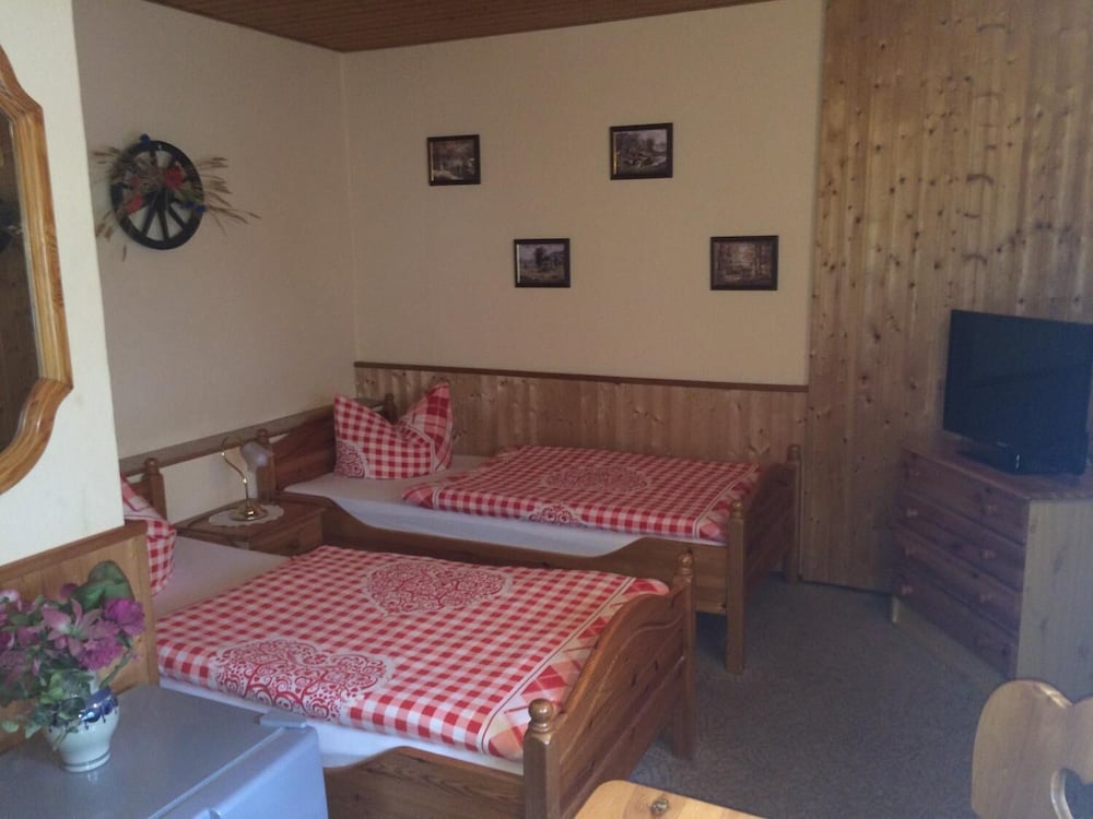 Фото Pension Zum Bauernstübl