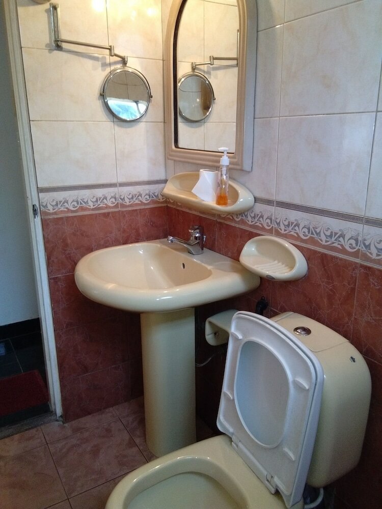 Фото Villa Subuthi