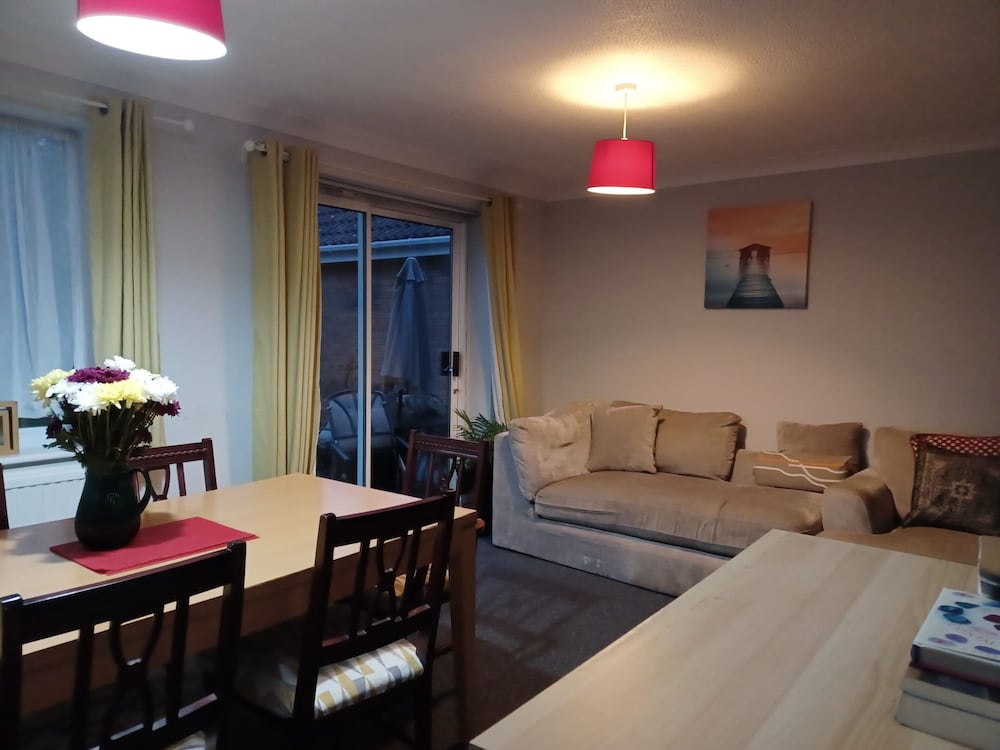 Фото Huku Kwetu - Fieldfare Green