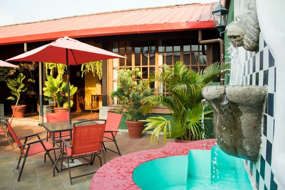 Фото отеля 1