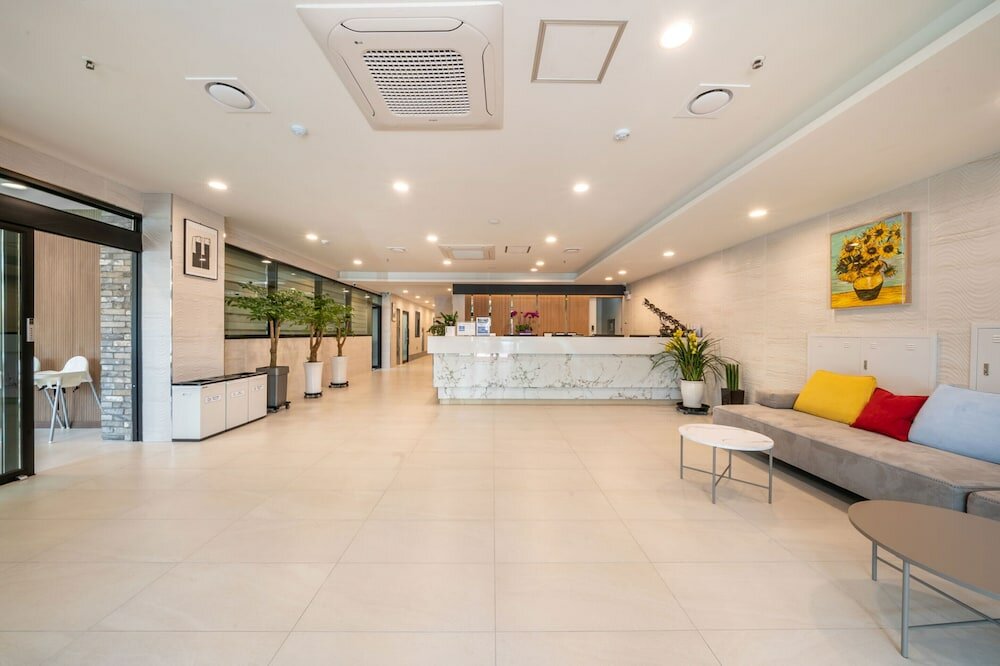 Фото Aroomi Hotel