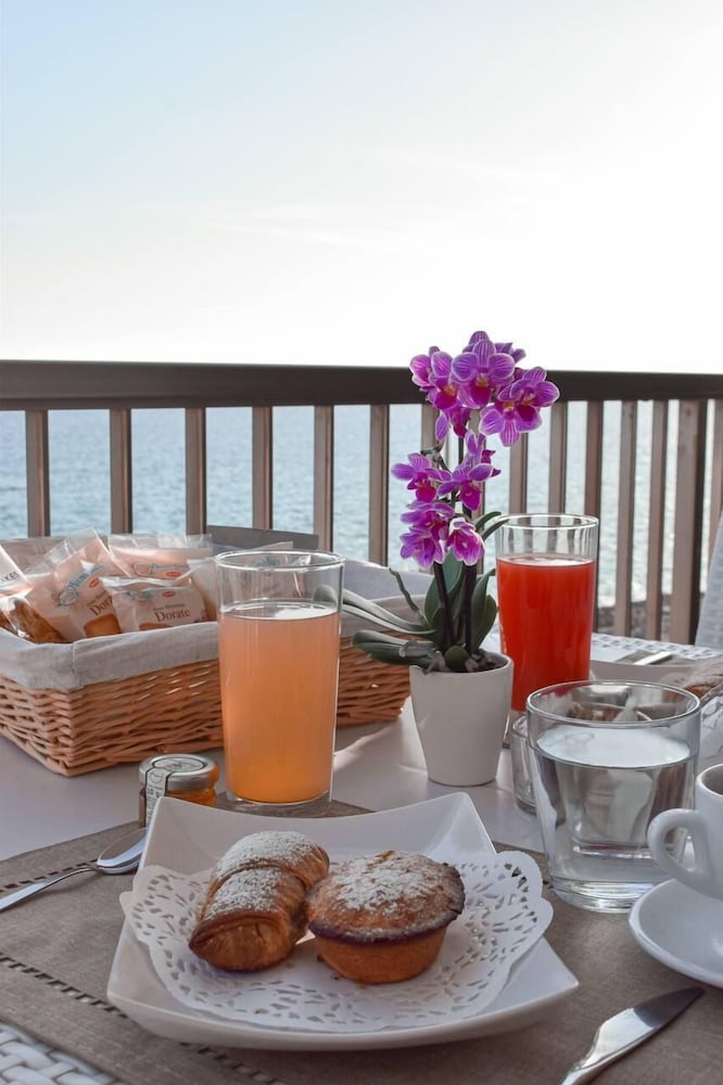 Фото La Scogliera