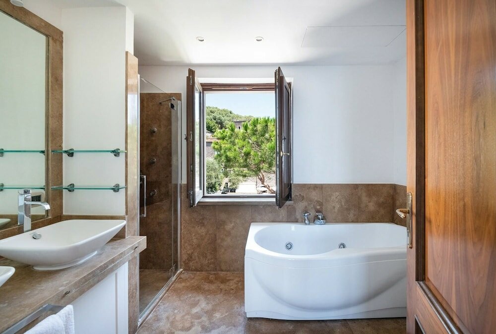 Фото Torre del Saraceno