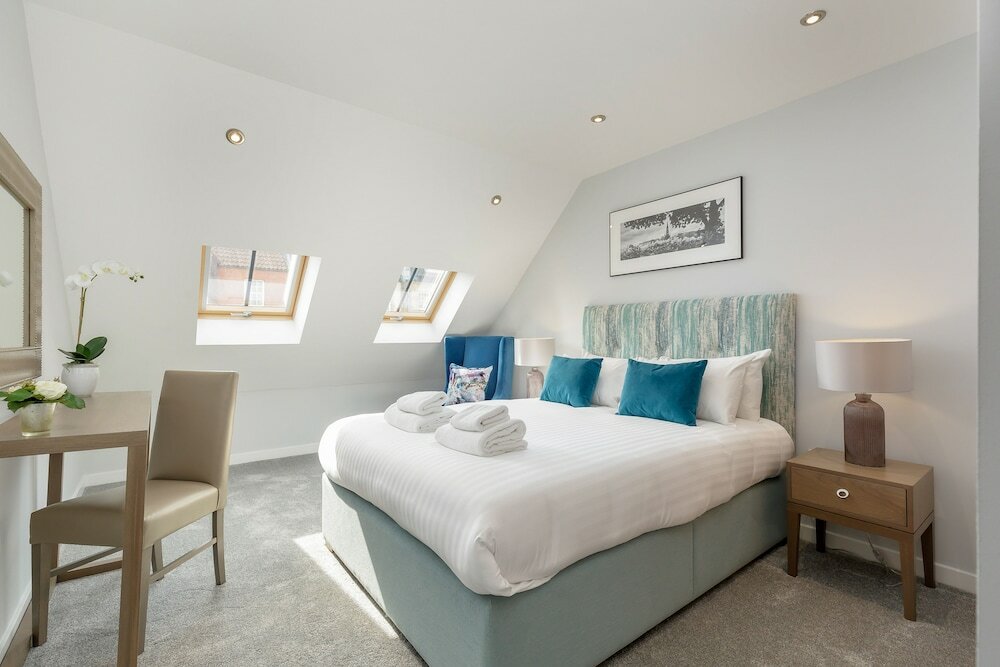 Фото Destiny Scotland Royal Mile Residence