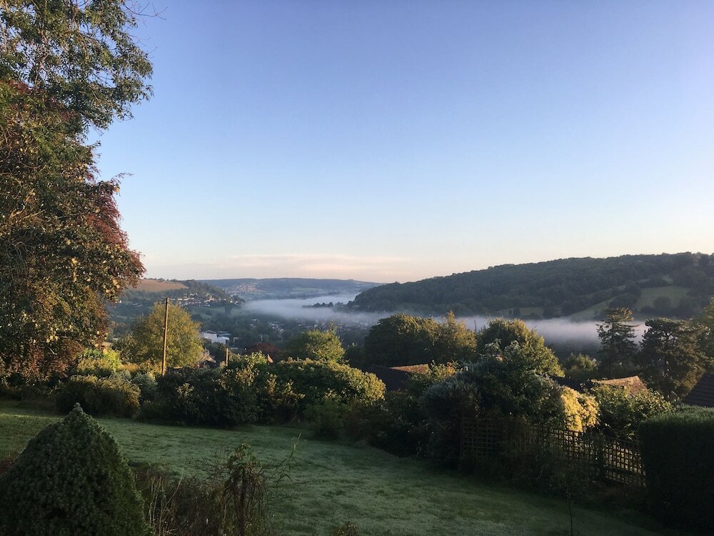 Фото Burleigh Court