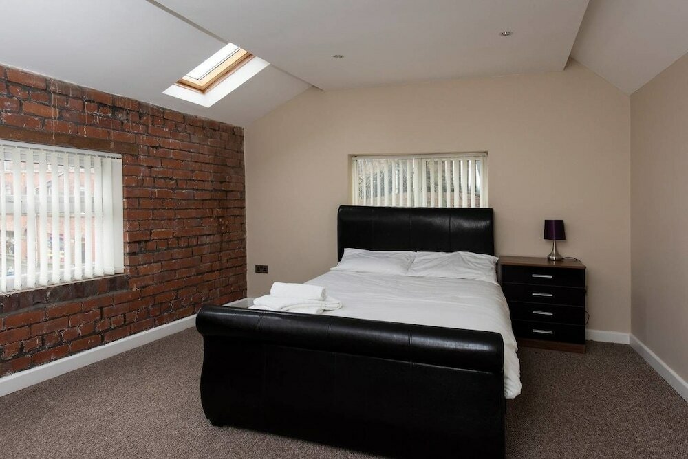 Фото Stunning Penthouse in Nq, City Centre! Sleeps 8
