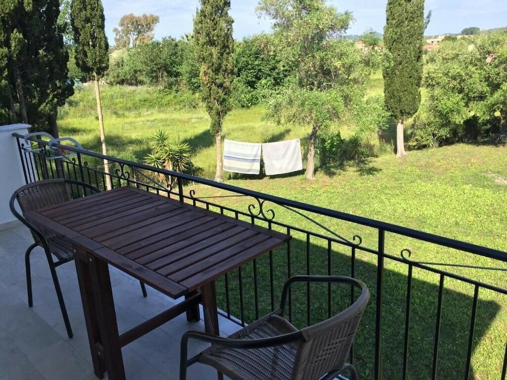 Фото Alexander Apartments