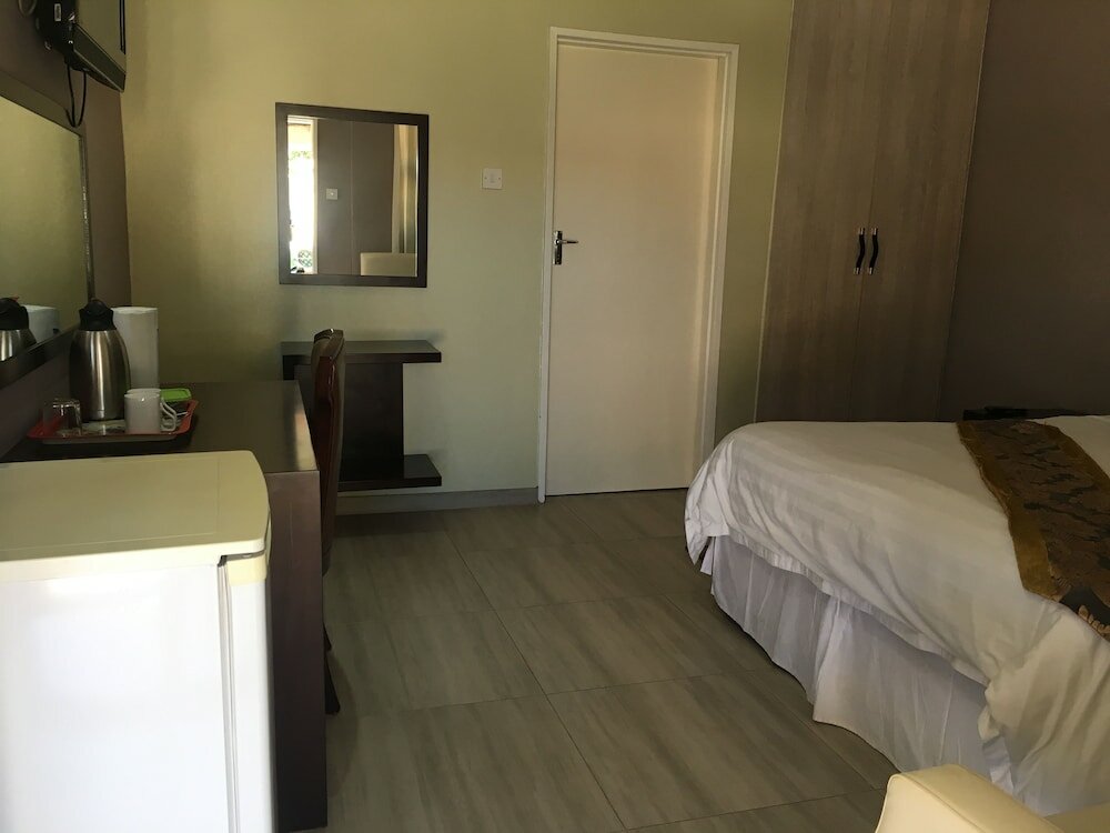 Фото Shumba Lodge