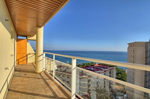 Гостиница Carvajal Seafront Penthouse в Фуэнхироле