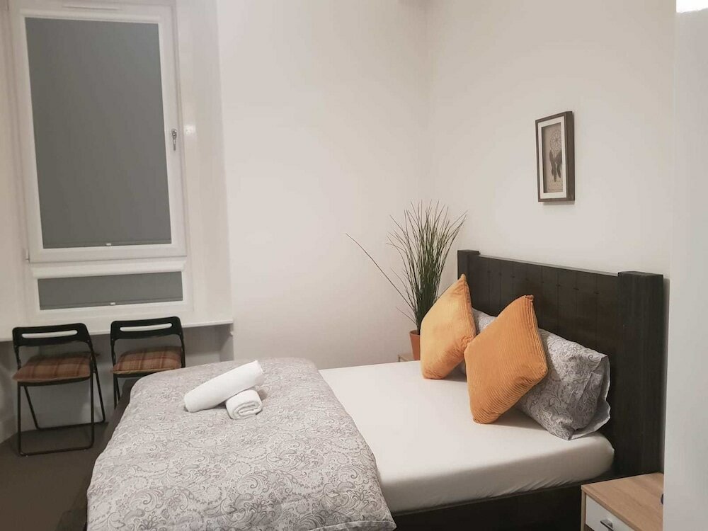 Фото The Duke Apartments