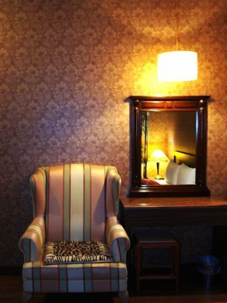 Фото Hotel Lee Chan