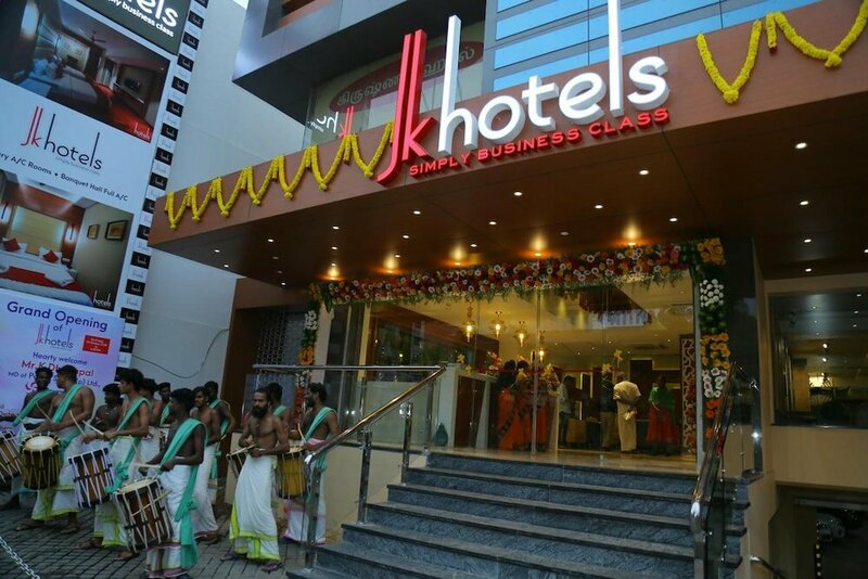 Гостиница Jk Hotels в Коимбатуре