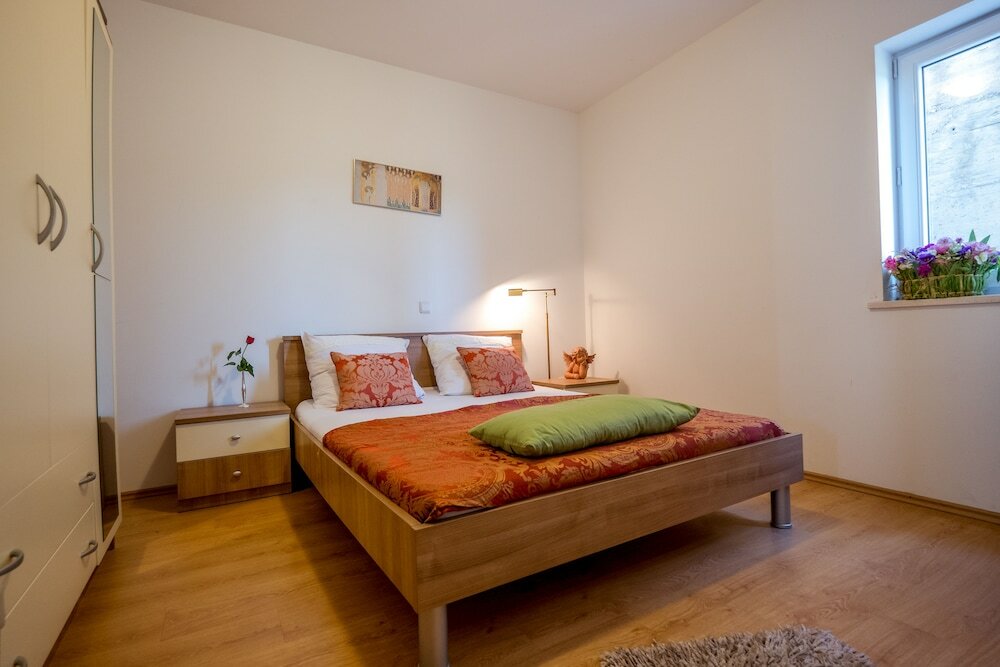 Фото Maja apartment-Sunset view Cavtat 1 i 2