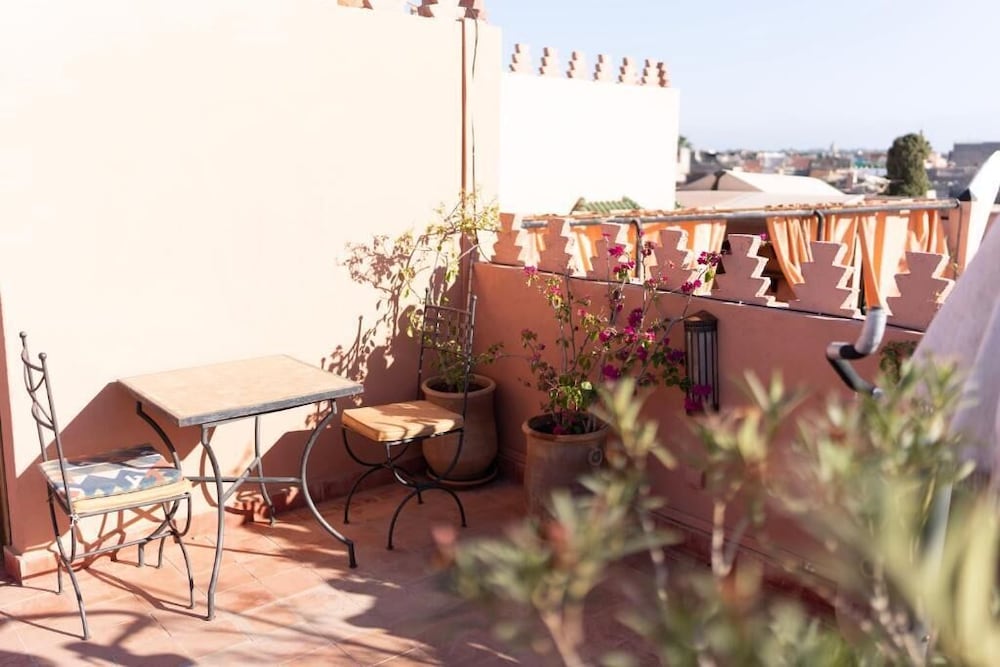 Фото Abelia Riad