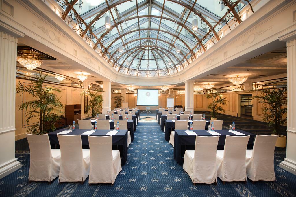 Фото Амбассадор