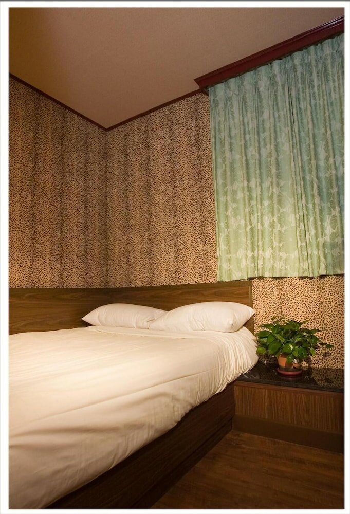 Фото Hotel Lee Chan