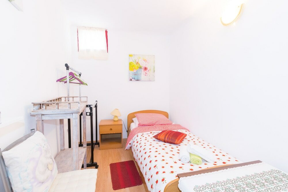 Фото Beautiful Rustical Apartment in Rovinj