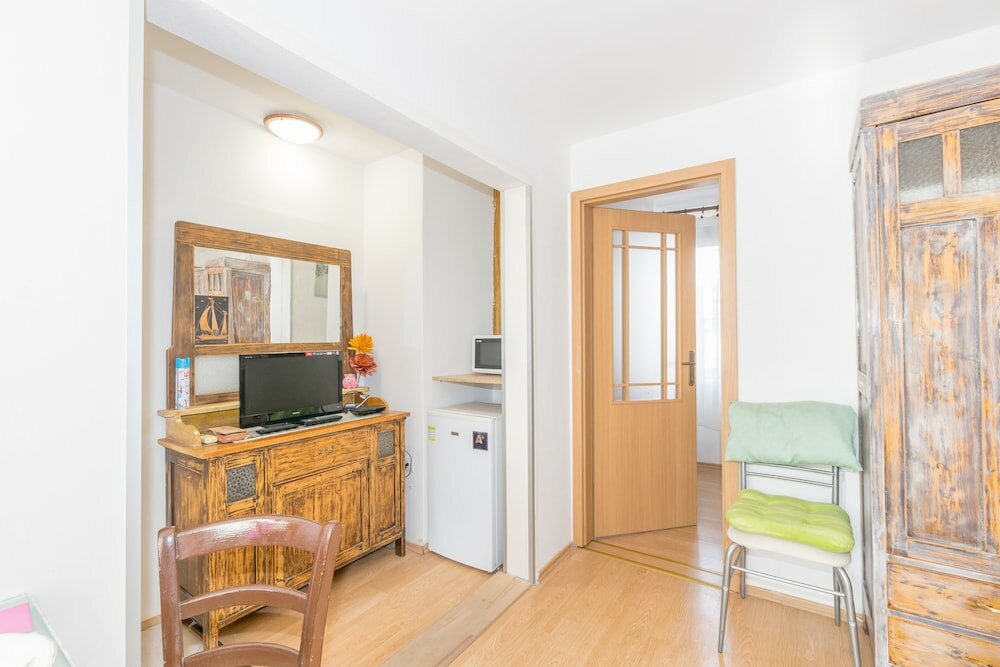 Фото Beautiful Rustical Apartment in Rovinj